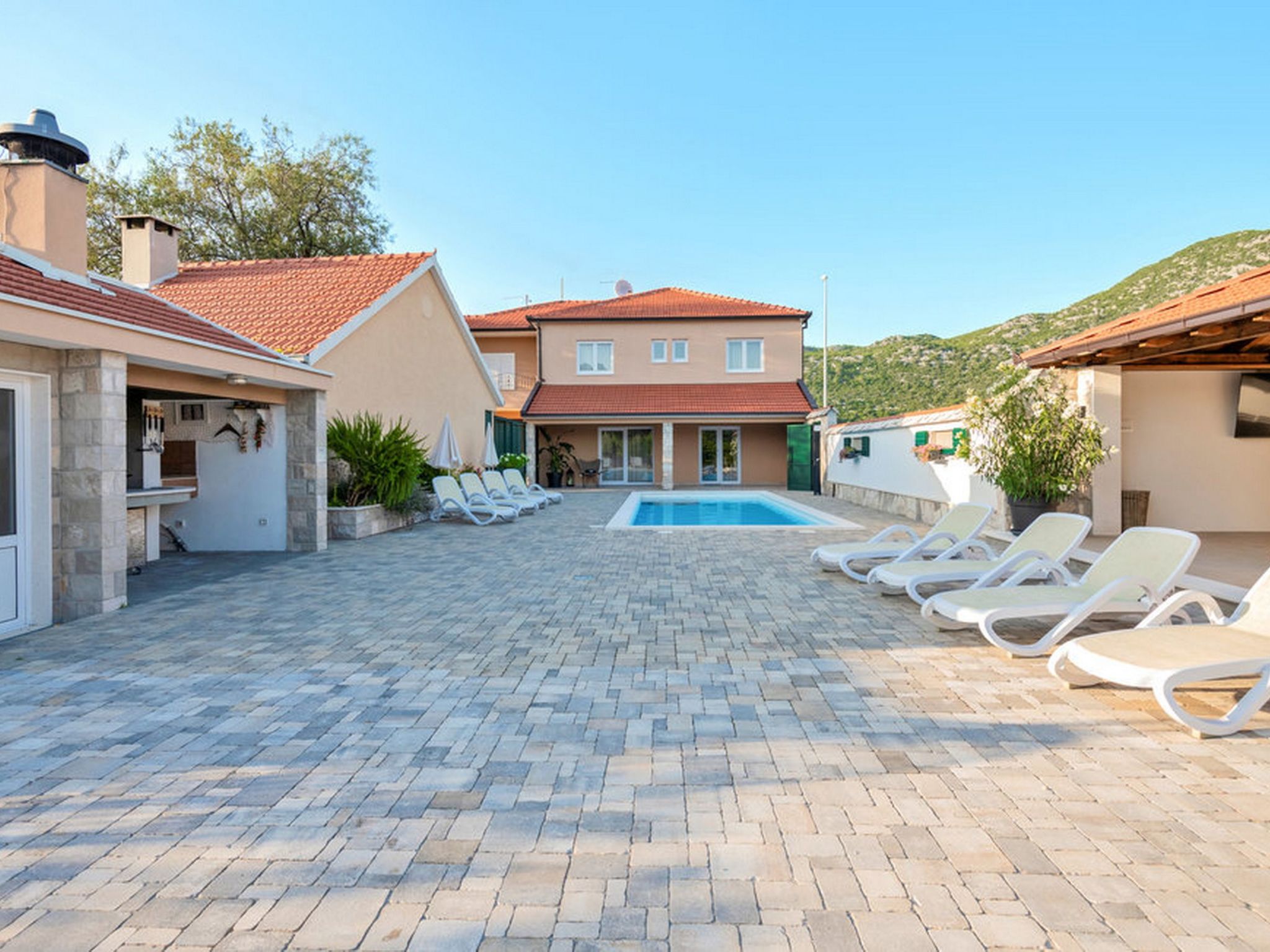 Ferienvilla "Nautica" mit Bergblick-Binnen