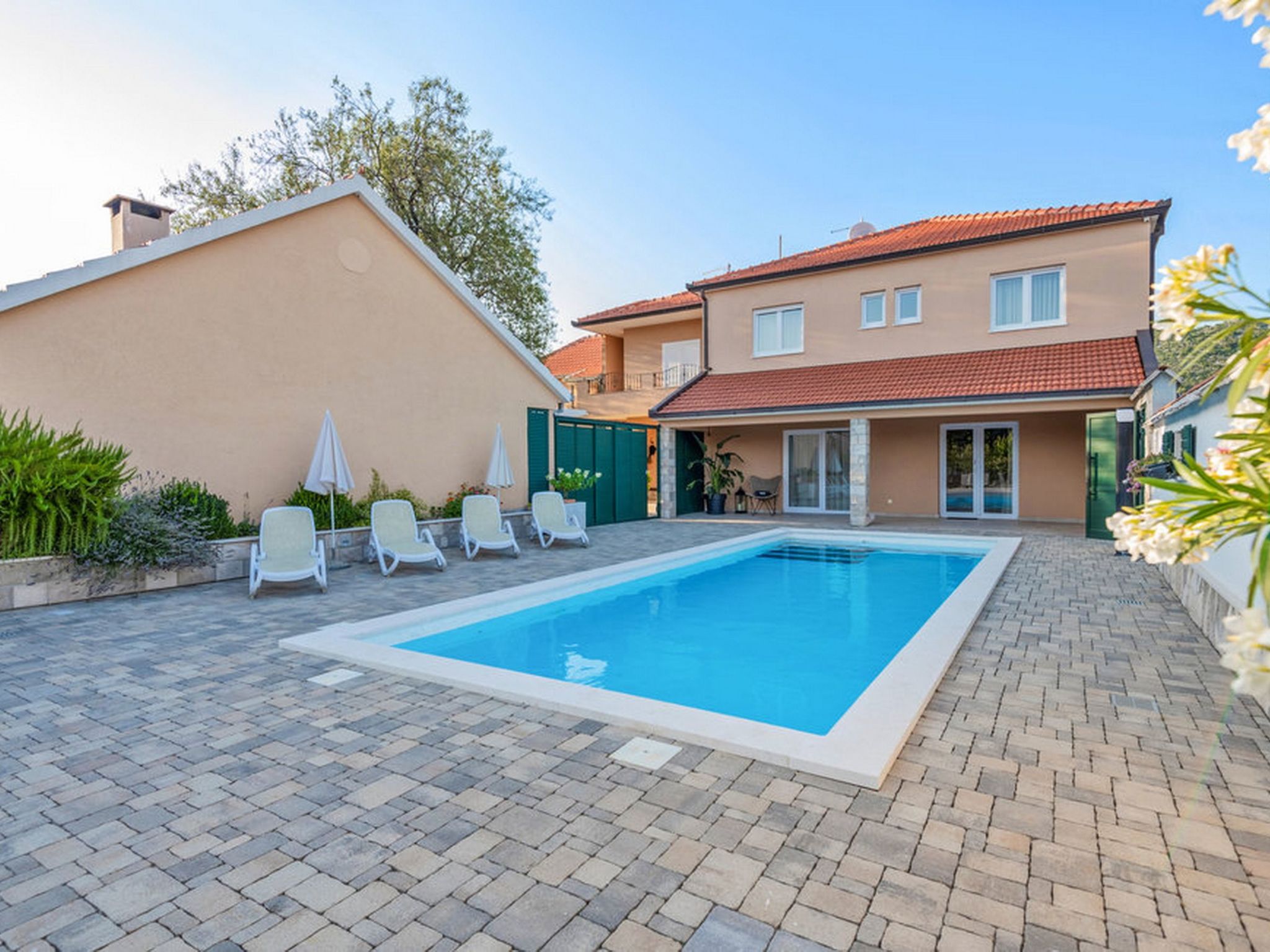 Ferienvilla "Nautica" mit Bergblick-Binnen