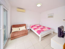 Knusse studio aan zee in Blace, 10 meter van het strand - thumbnail 4