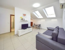 Appartement aan zee in Blace – strand op 10 meter, 4 personen - thumbnail 2