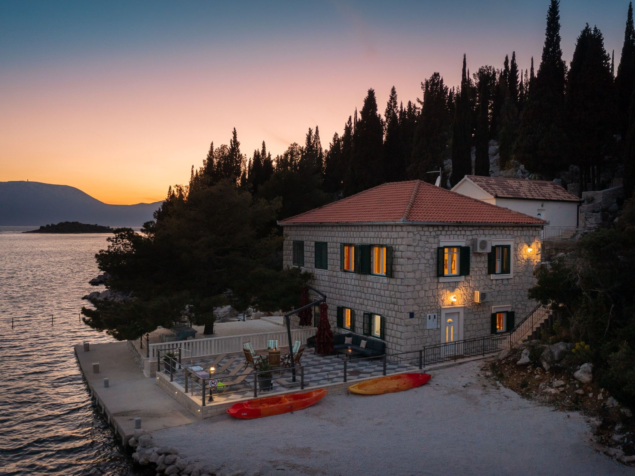 Vakantiehuis met 4 slaapkamer(s) in Blace (Kroatië) voor 10 personen
