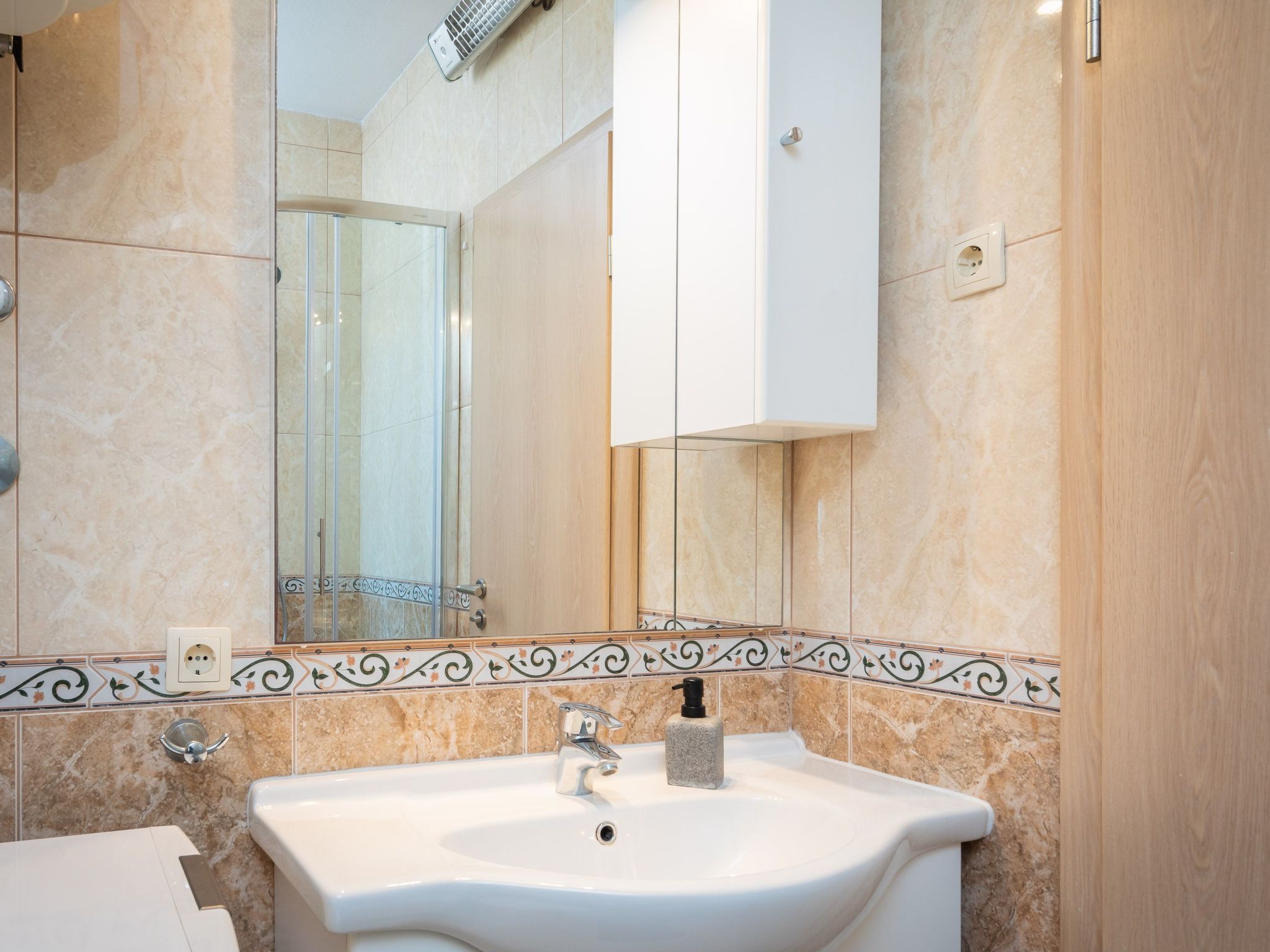 Sonnenaufgang an der Adria - Strandhaus-Drinnen