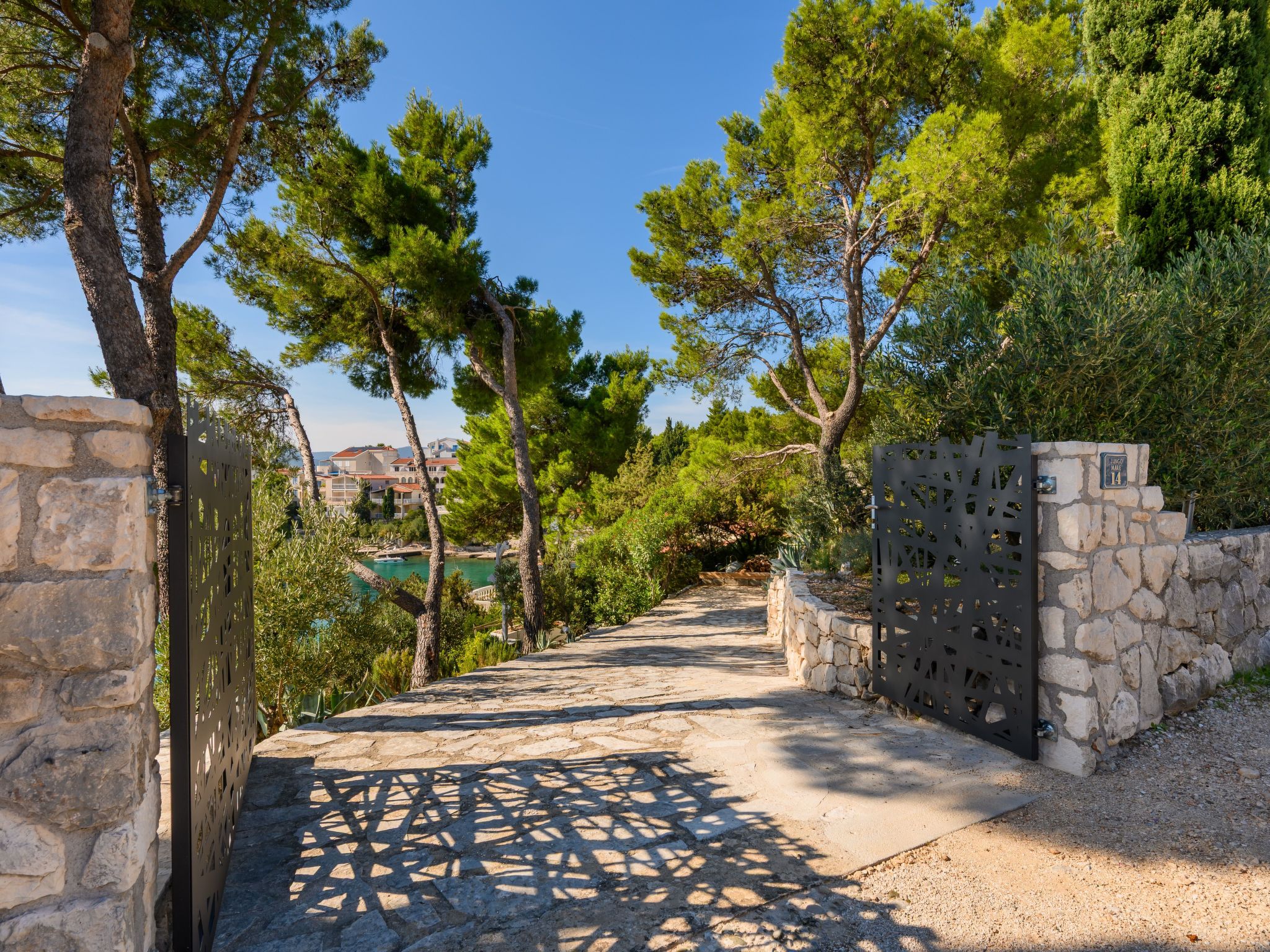 "Haus Gluscevic" direkt am Strand-Outside
