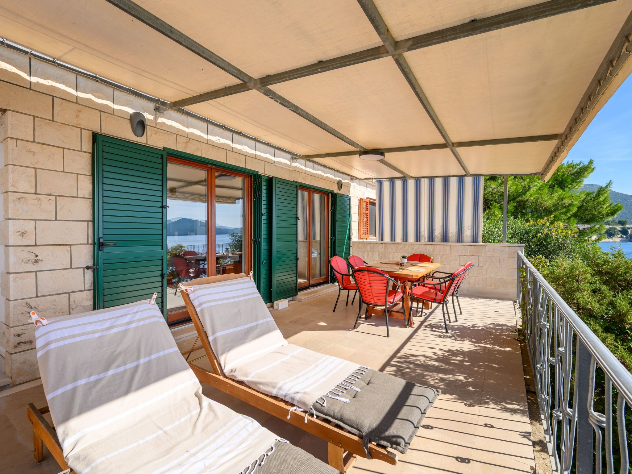 "Haus Gluscevic" direkt am Strand-Inside