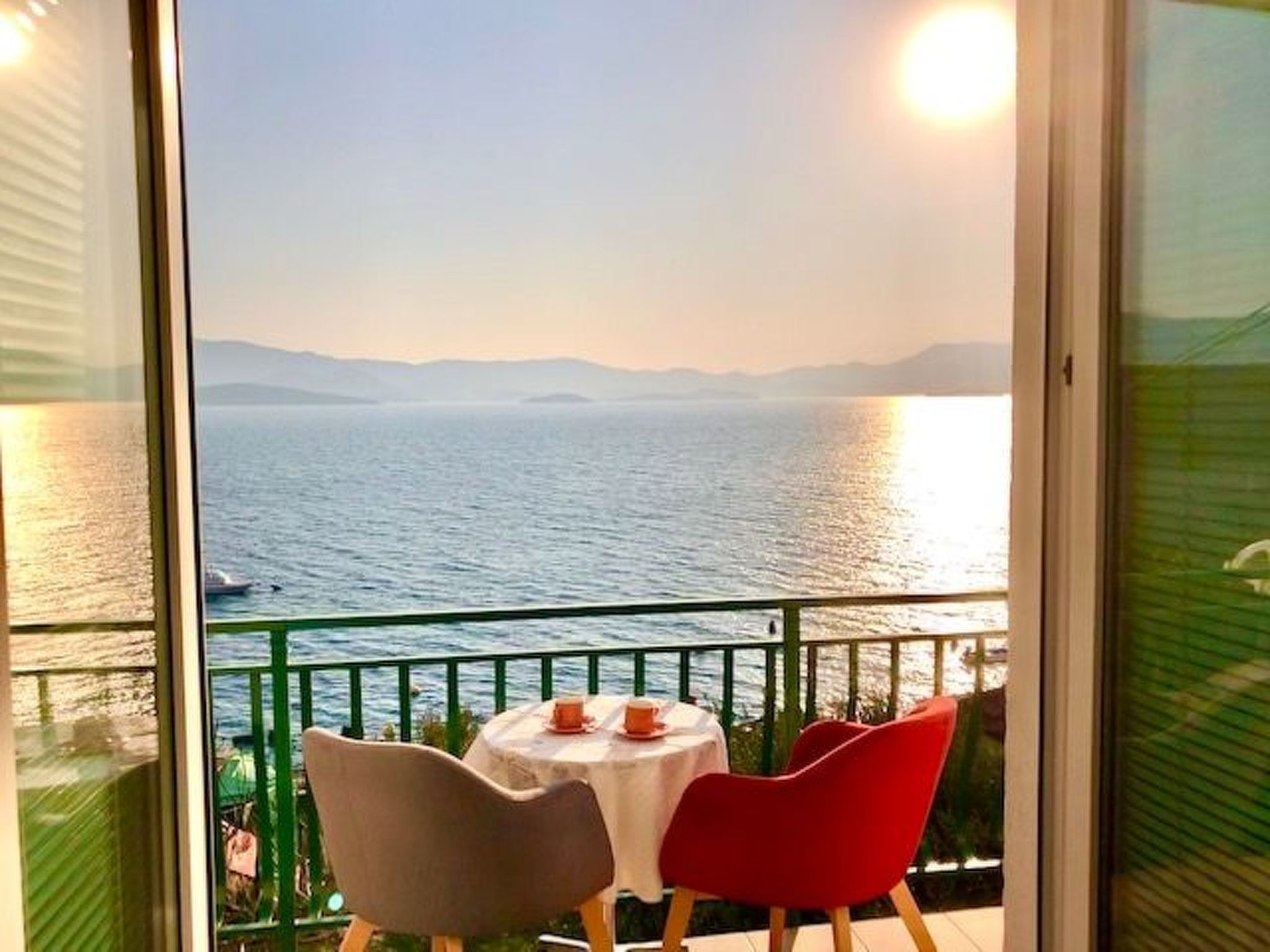 Angenehme Wohnung in Komarna mit privatem Parkplatz-Binnen