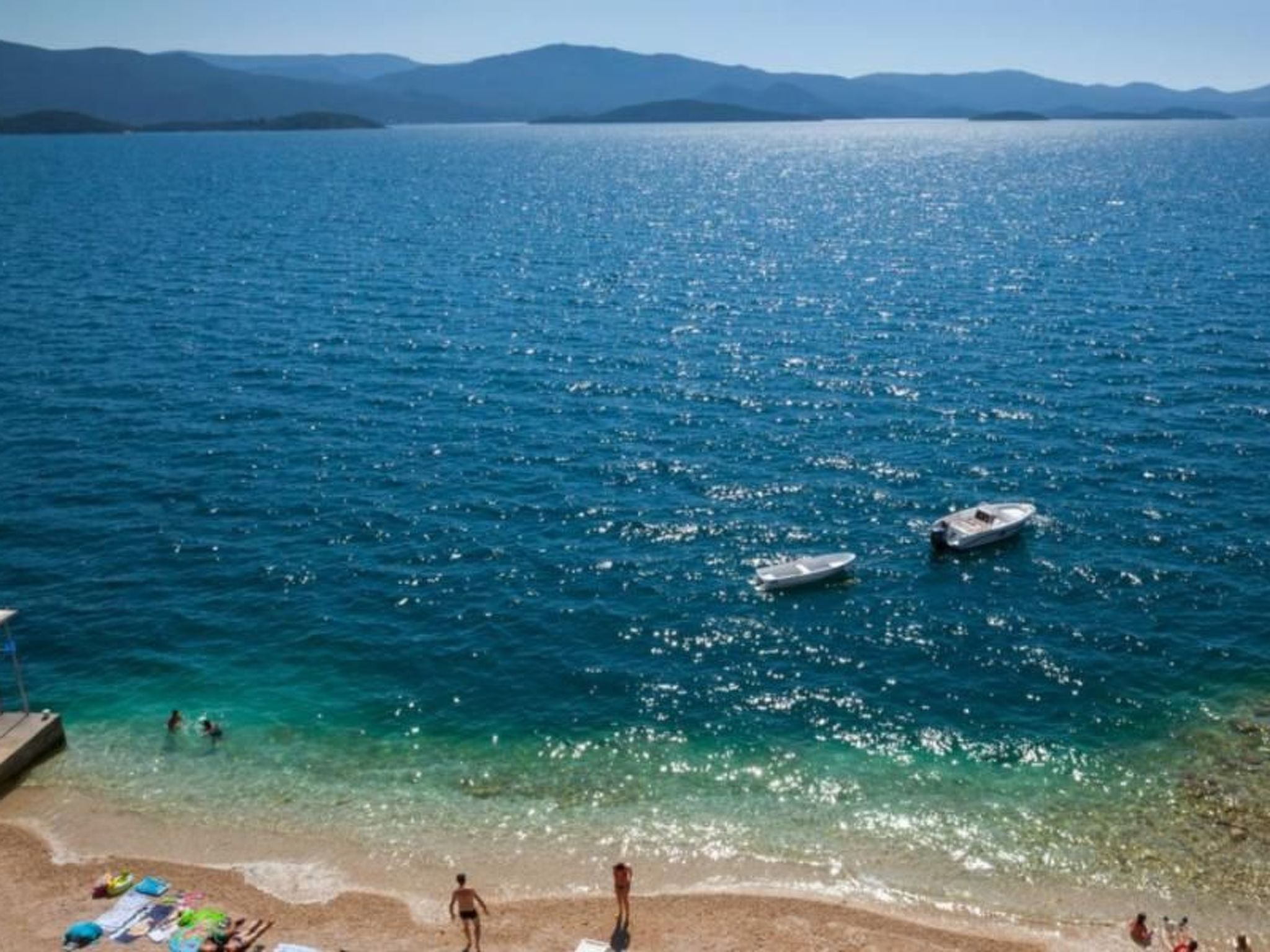 Angenehme Wohnung in Komarna mit privatem Parkplatz-Binnen