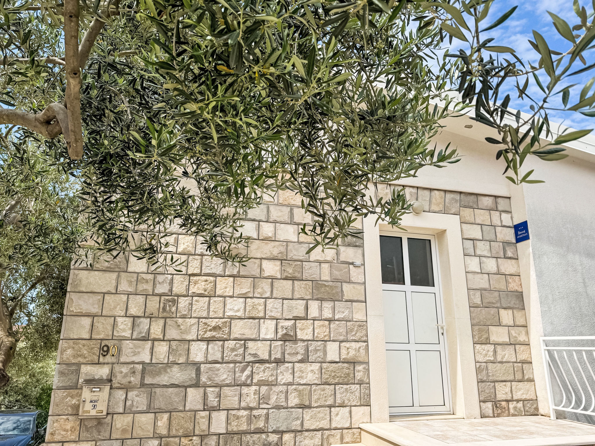Appartement Angenehme Wohnung in Komarna mit privatem Parkplatz – Extérieur de la maison, photo 13 sur 30