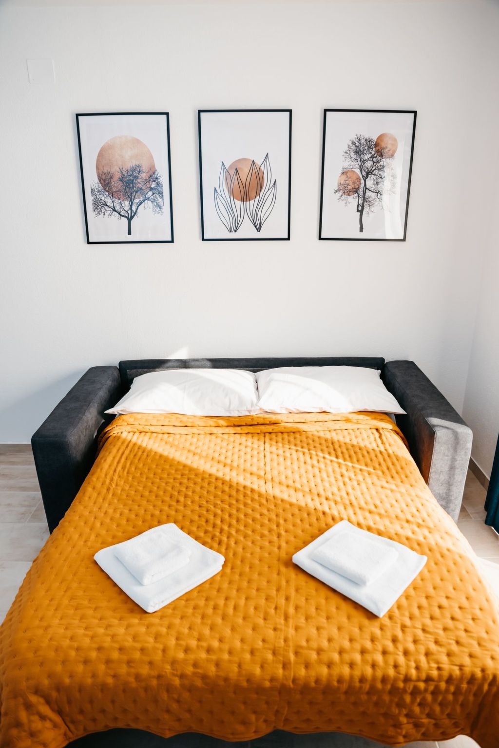 Wohnung mit Blick auf das Wasser-Image-tags.info