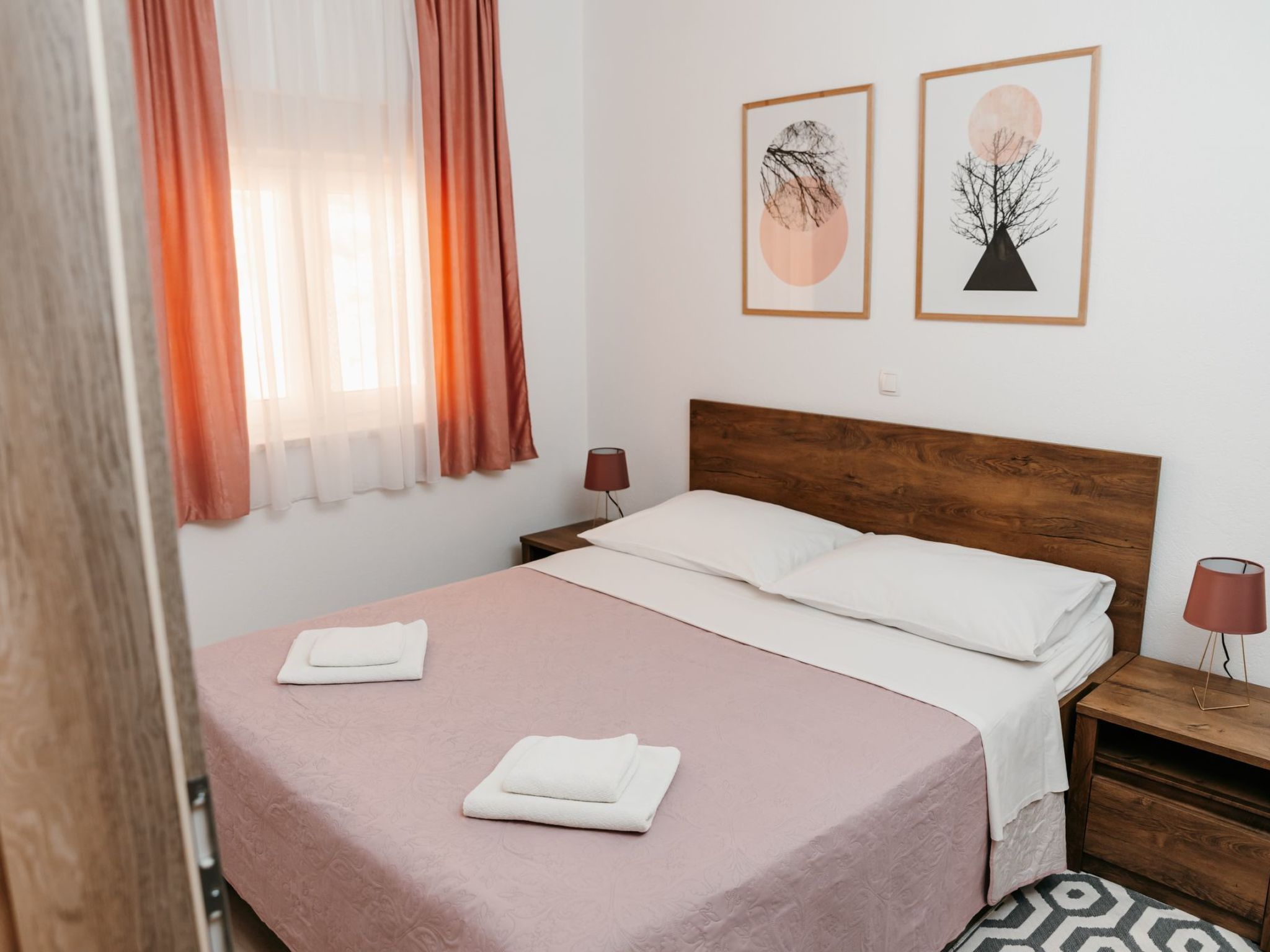 "Gray" mit Blick auf das Wasser-Image-tags.info