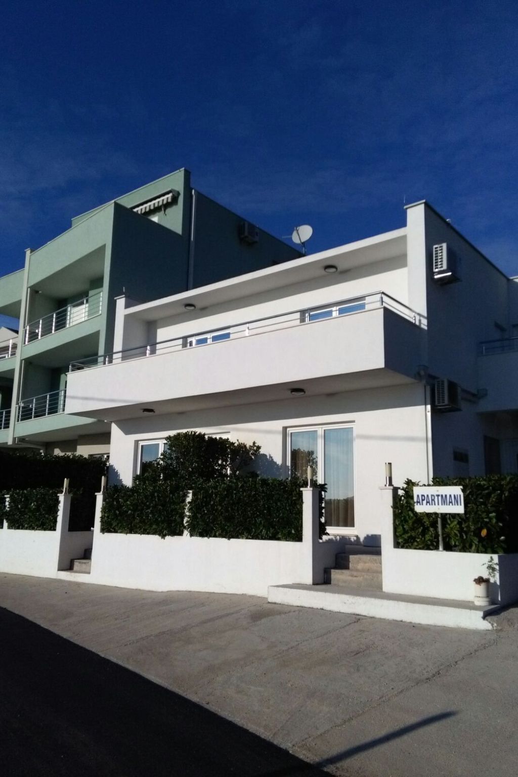 Moderne Ferienwohnung mit Meerblick-Binnen