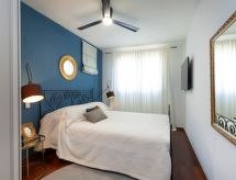 Villa Nauta: Luxe vrijstaande villa aan zee in Lovište met whirlpool - thumbnail 1