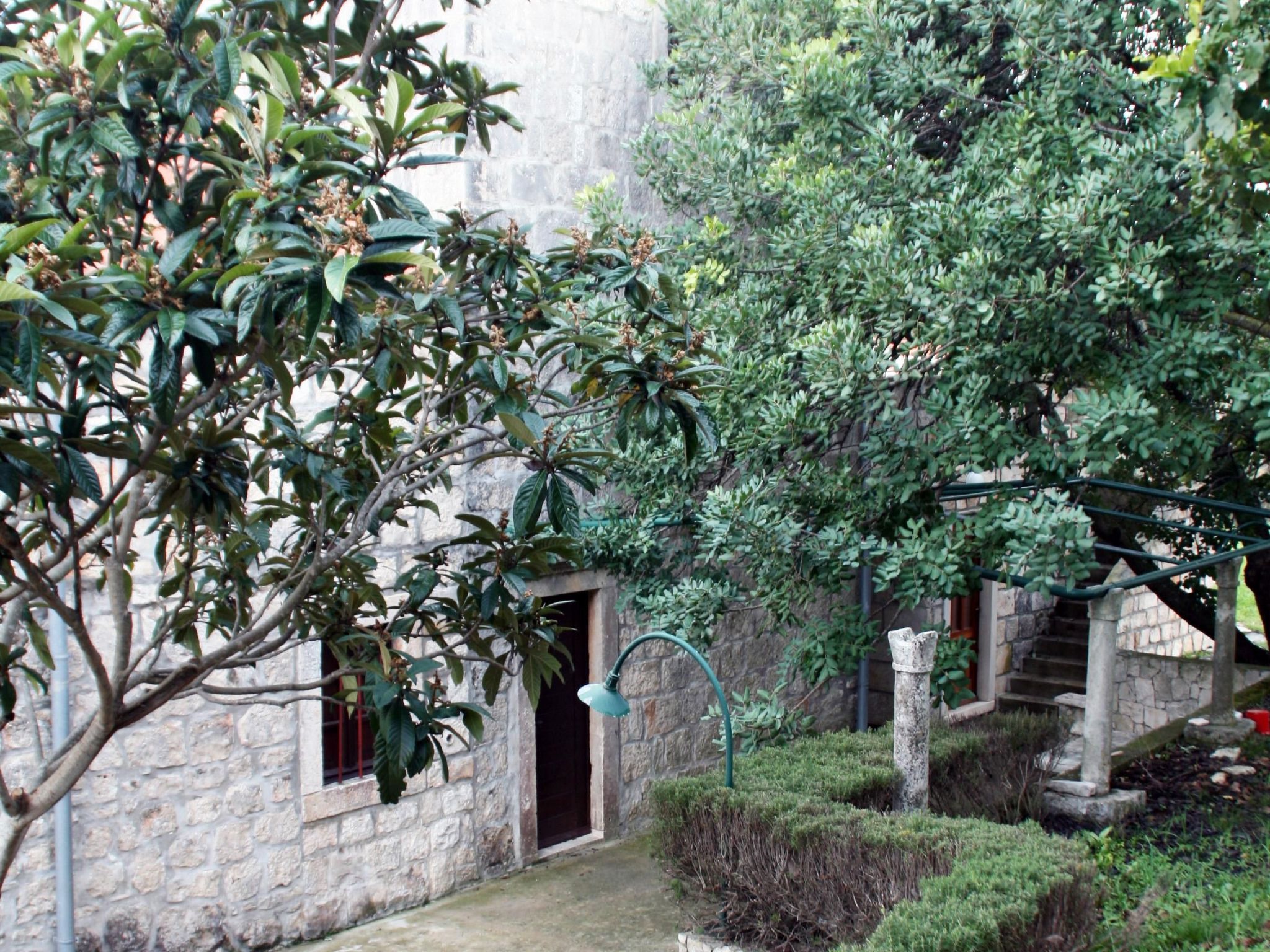 "Kastil" mit privatem Pool-Dedans