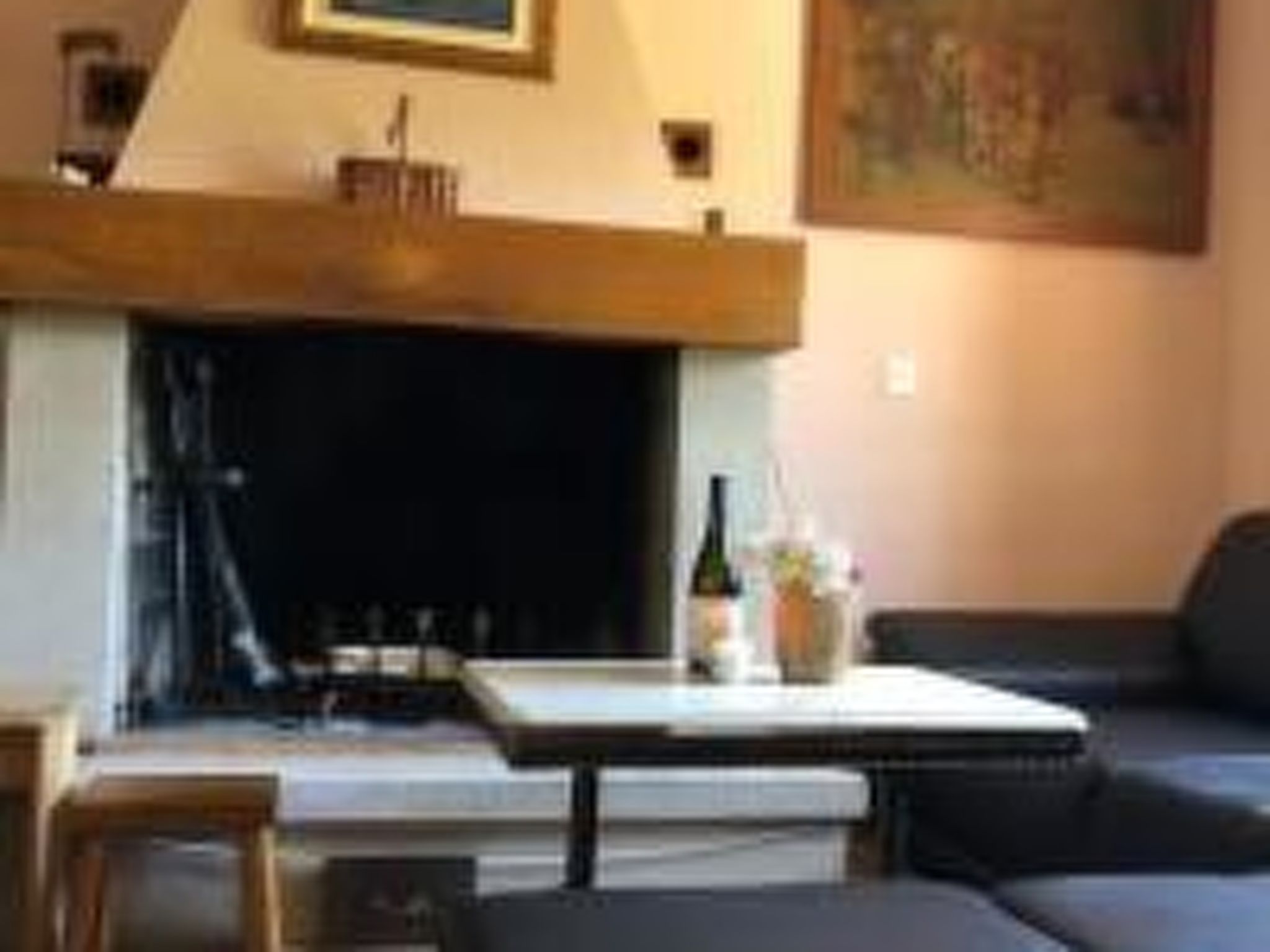 "Kastil" mit privatem Pool-Dedans