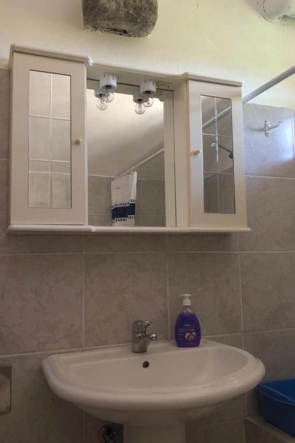 "Kastil" mit privatem Pool-Dedans