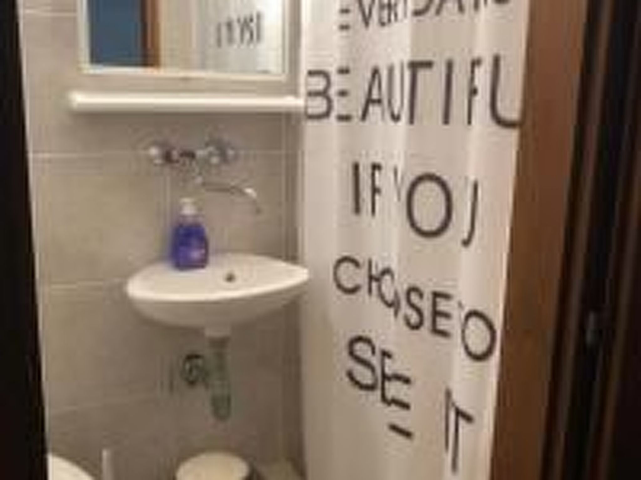 "Kastil" mit privatem Pool-Dedans