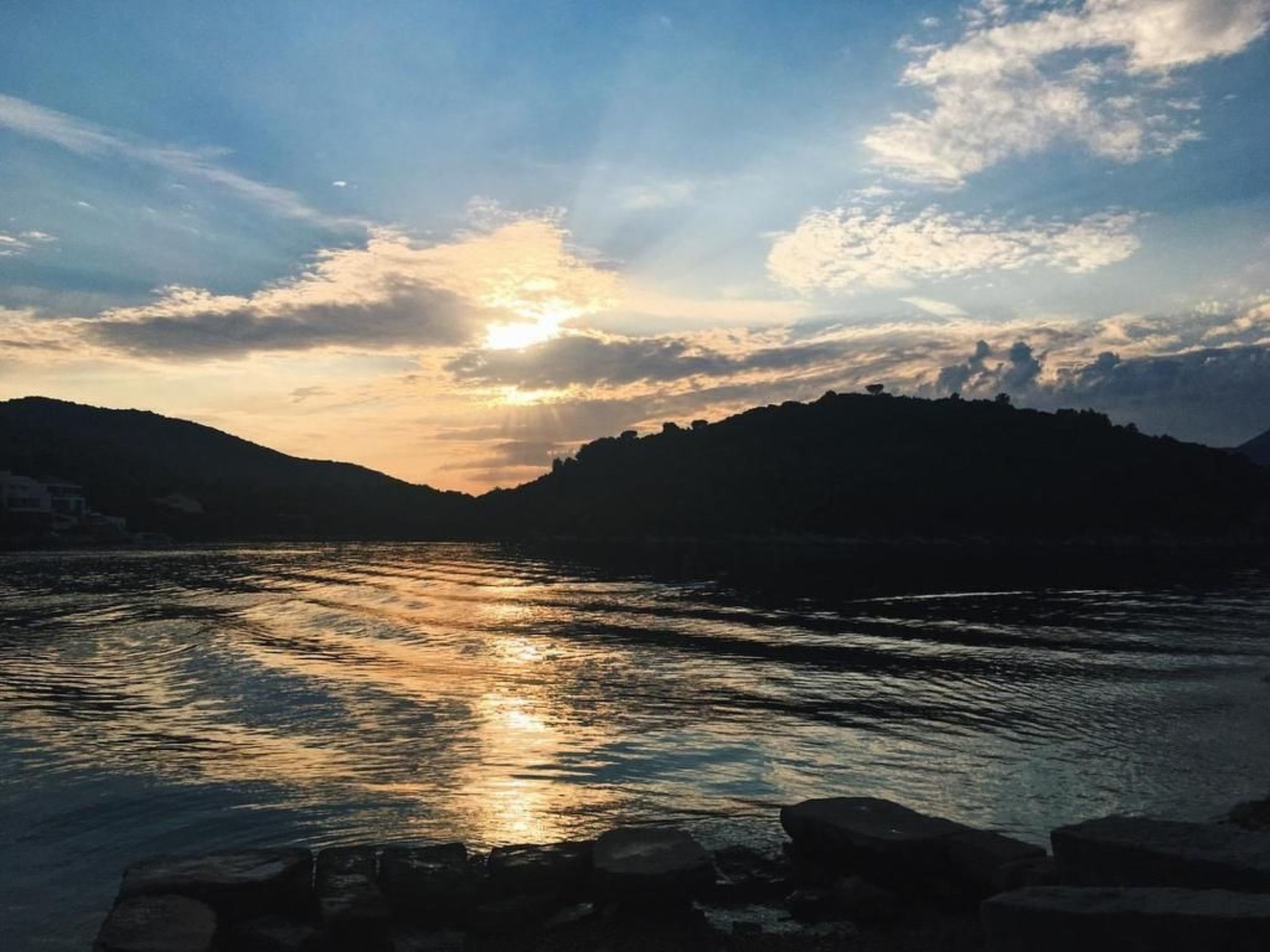 "Kastil" mit privatem Pool-Dedans