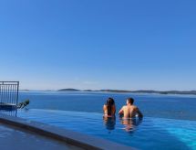 Design villa Dalmatiner: privé infinity pool op 20 meter van zee in Orebić - thumbnail 5