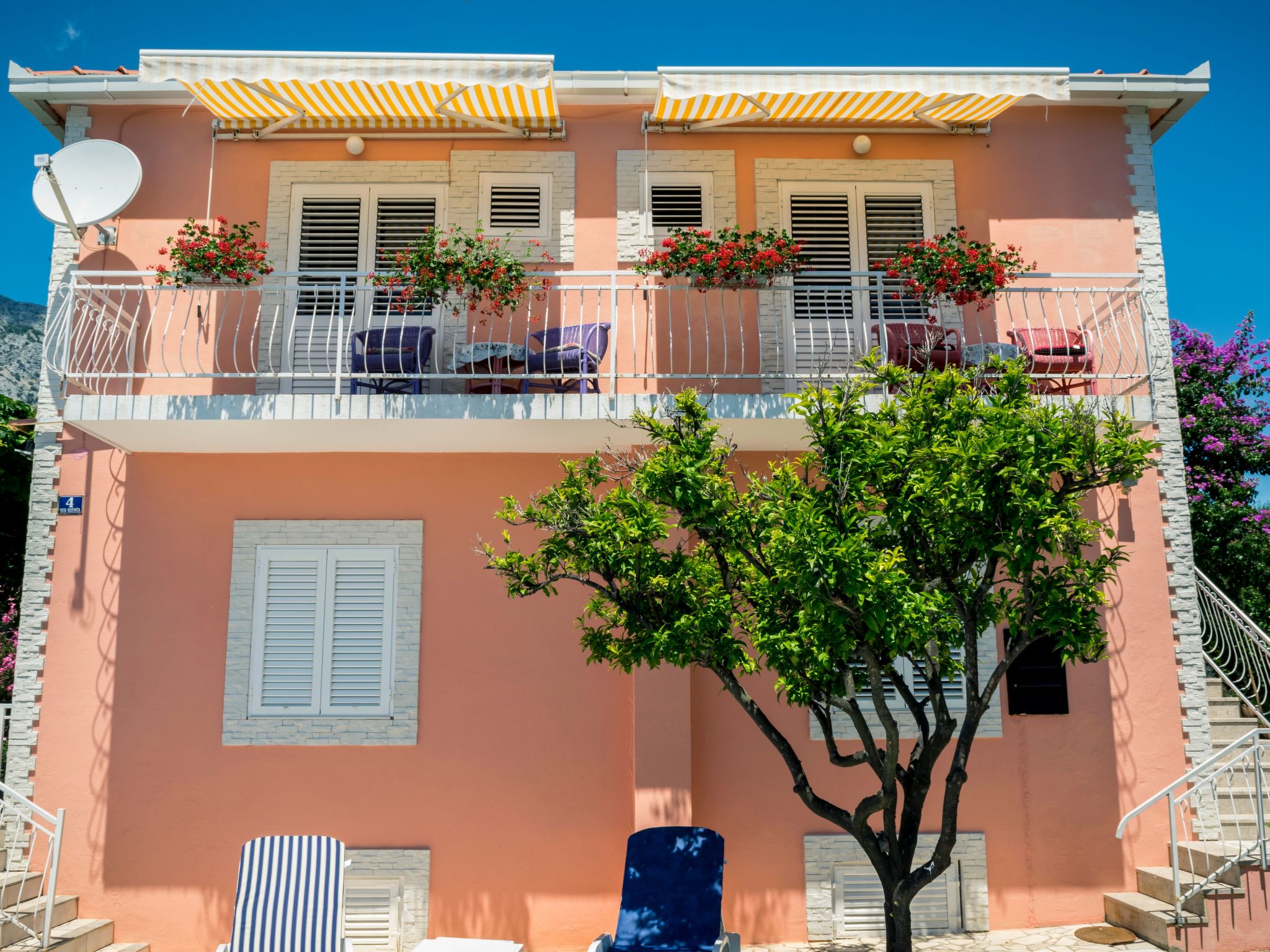 Strandnahes, ruhiges Ferienhaus-Binnen
