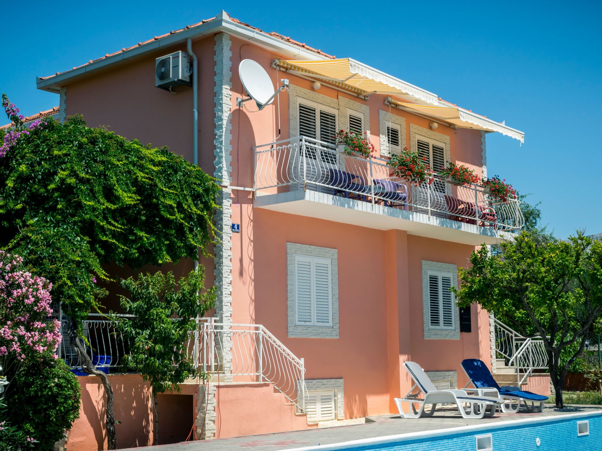 Strandnahes, ruhiges Ferienhaus-Binnen