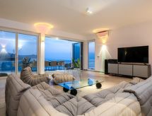 Villa Style and Sea