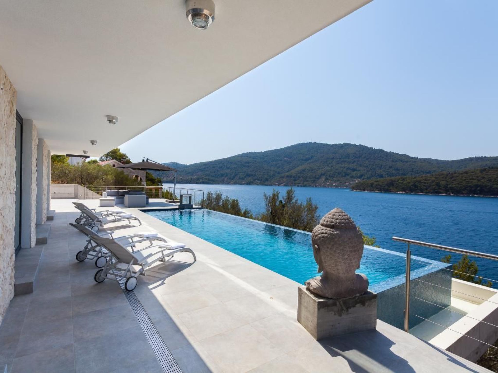 Photo of Villa Style and Sea