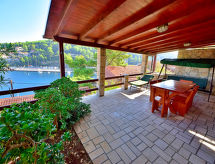 Twee-onder-een-kapwoning Peter vlak aan zee in Prigradica, Korčula - thumbnail 2