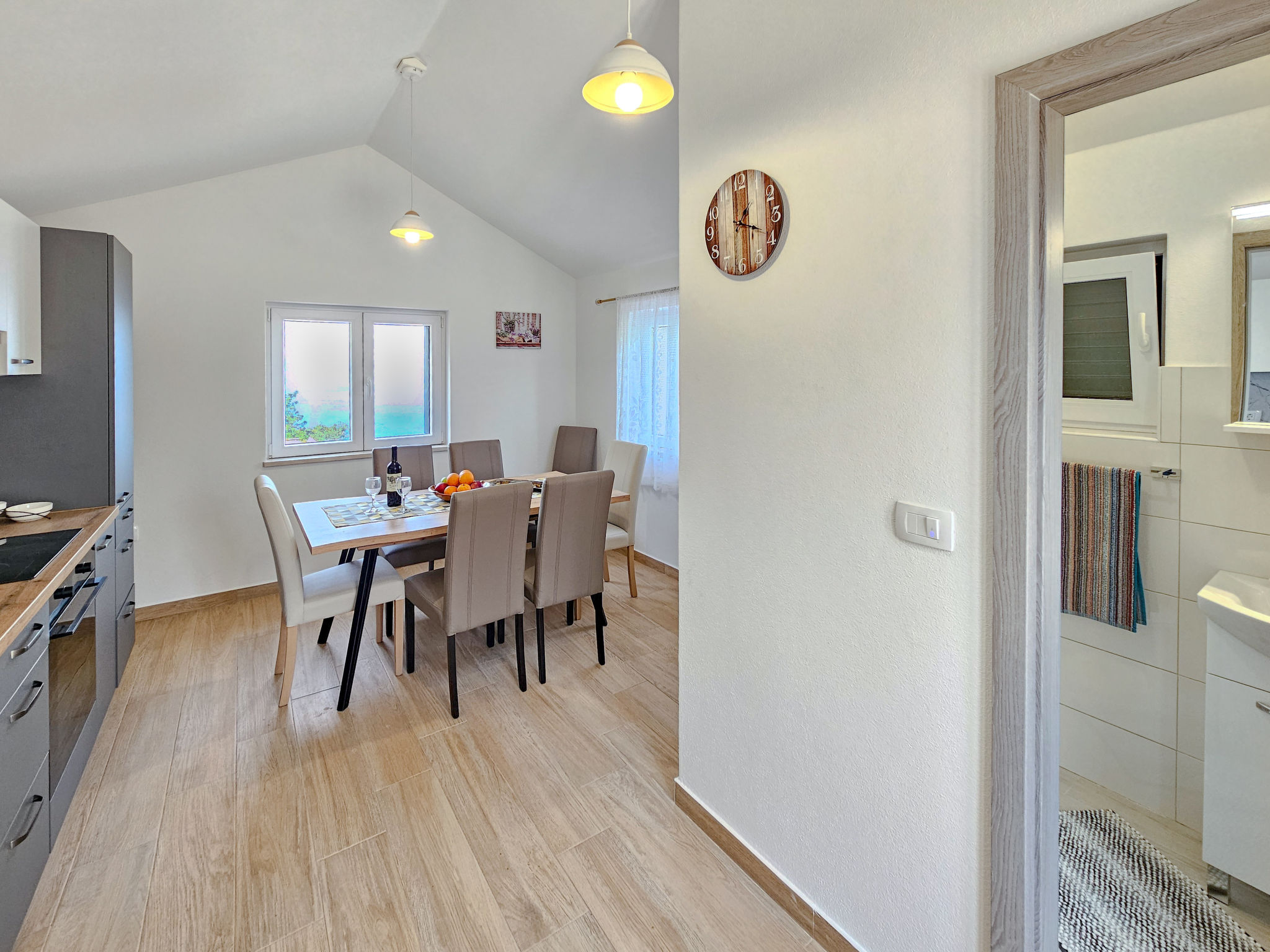 Kitchen / Dining Room