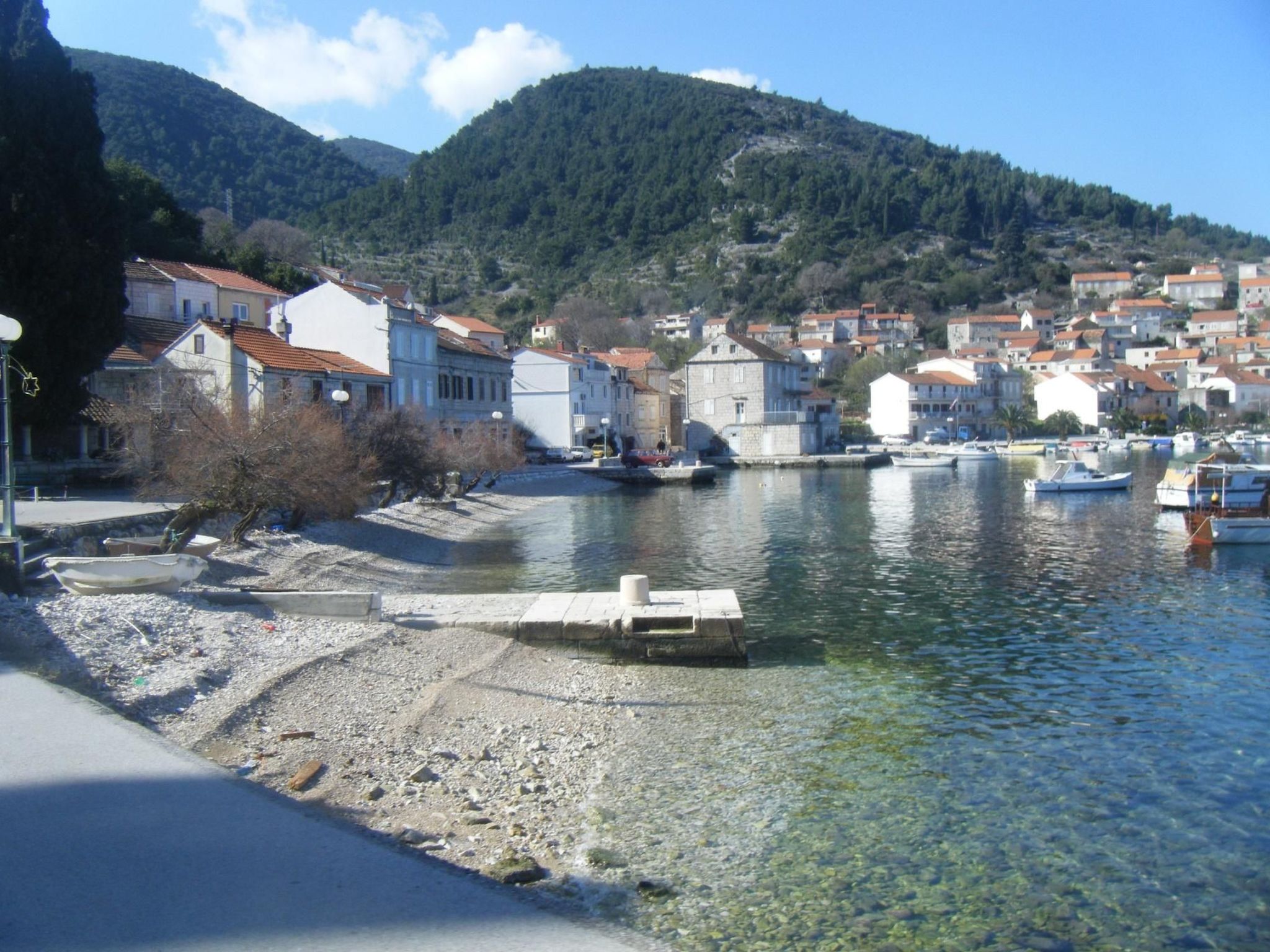 Photo of "Martina" direkt am Wasser