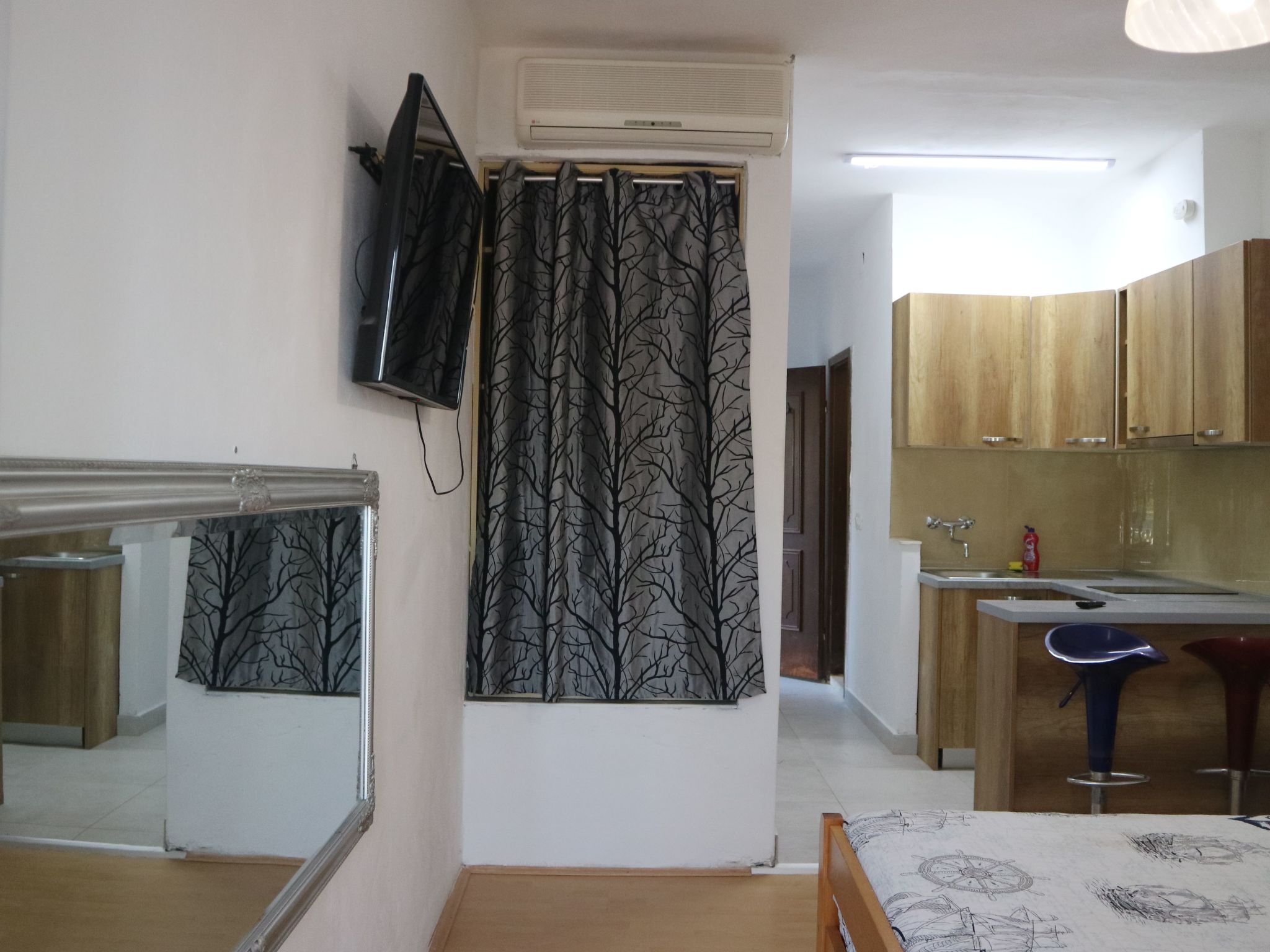 Photo of "Martina" direkt am Wasser