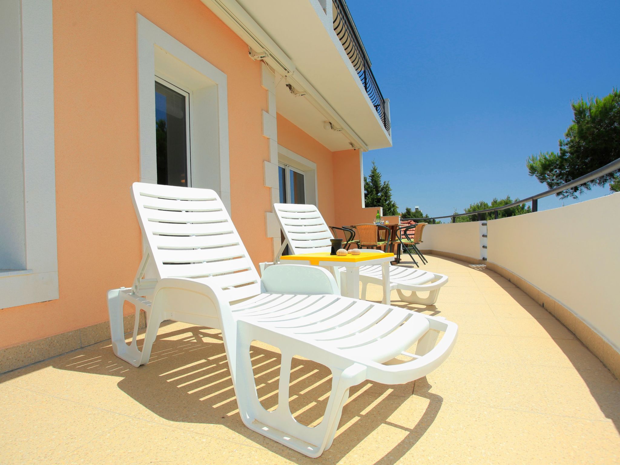 Ferienapartment für sechs Personen-Dedans