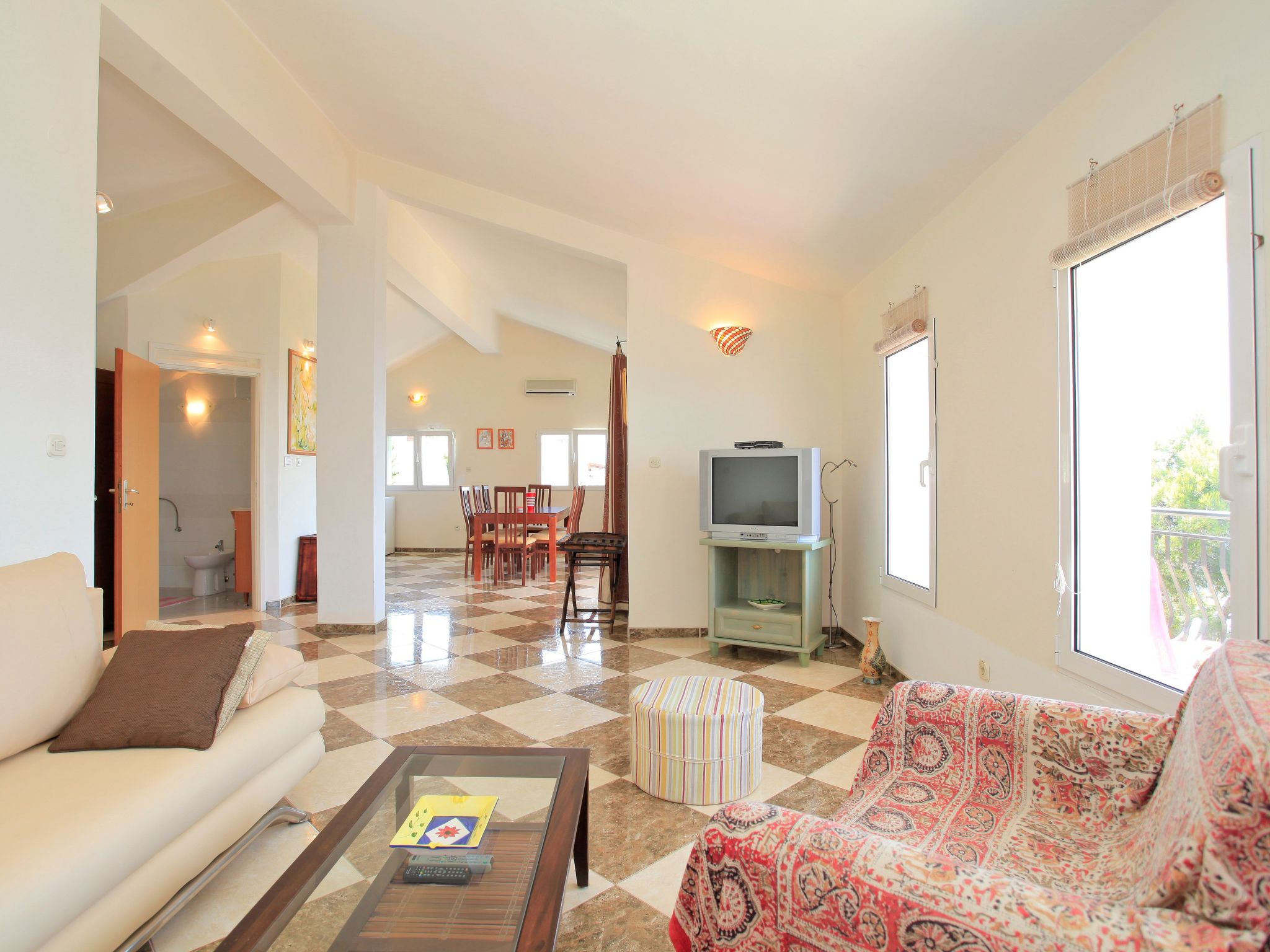 Ferienapartment für vier Personen-Dedans