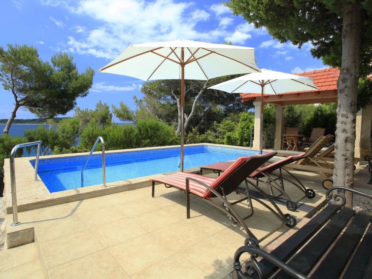 Villa Nova - Vela Luka
