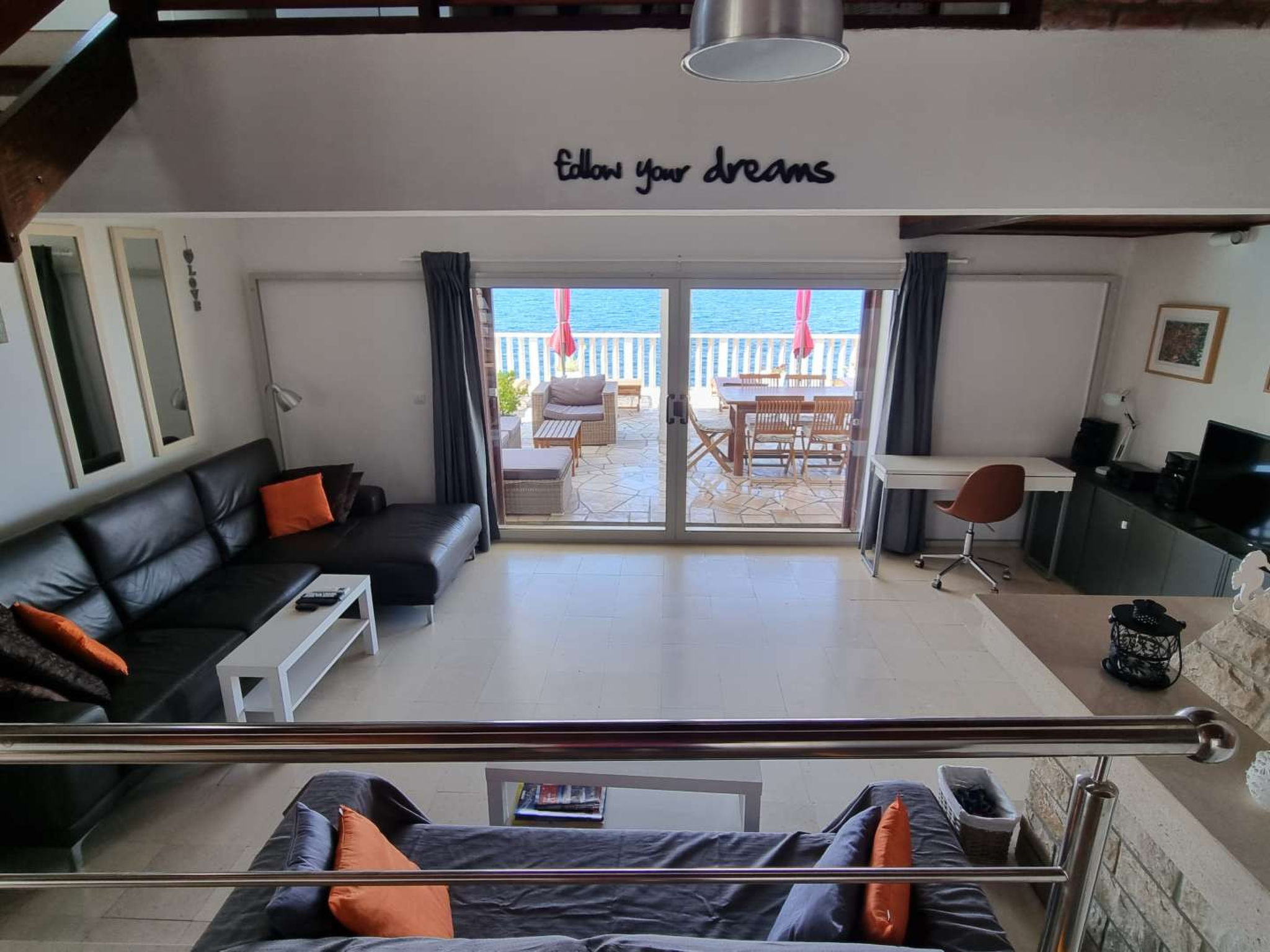 Beachfront Villa Dream with pool