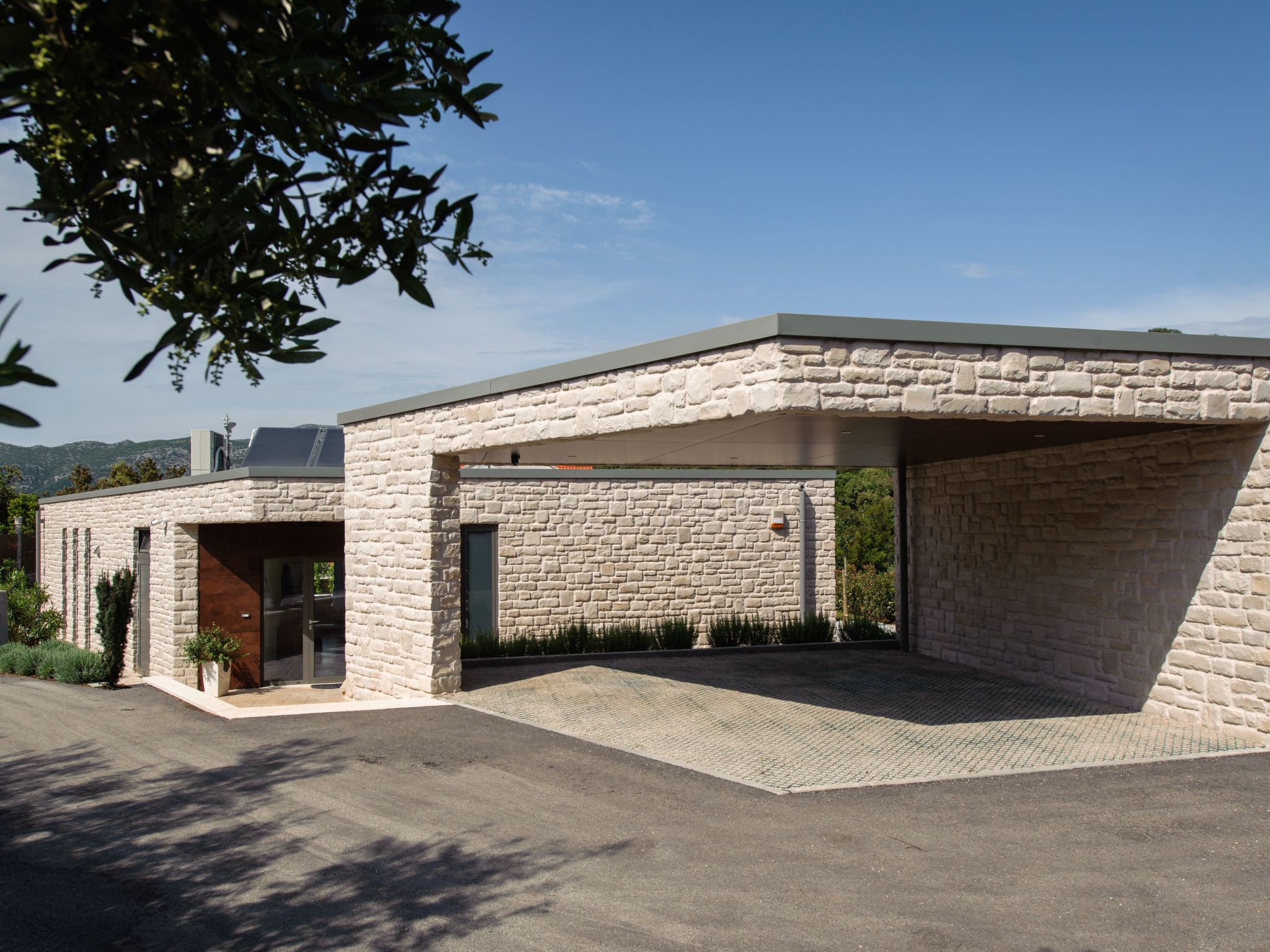 Villa Vinni-Image-tags.info