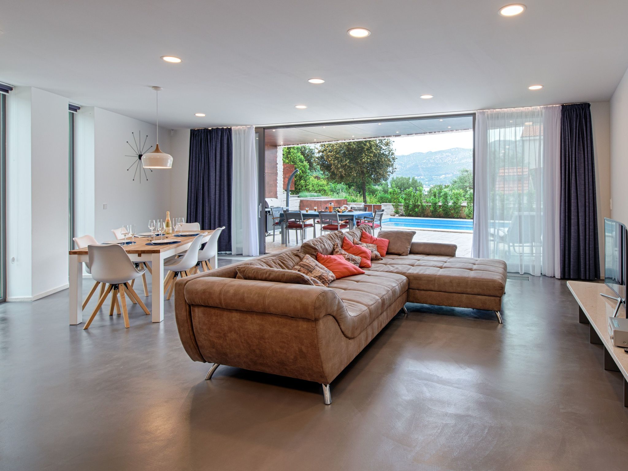 Villa Vinni-Image-tags.info