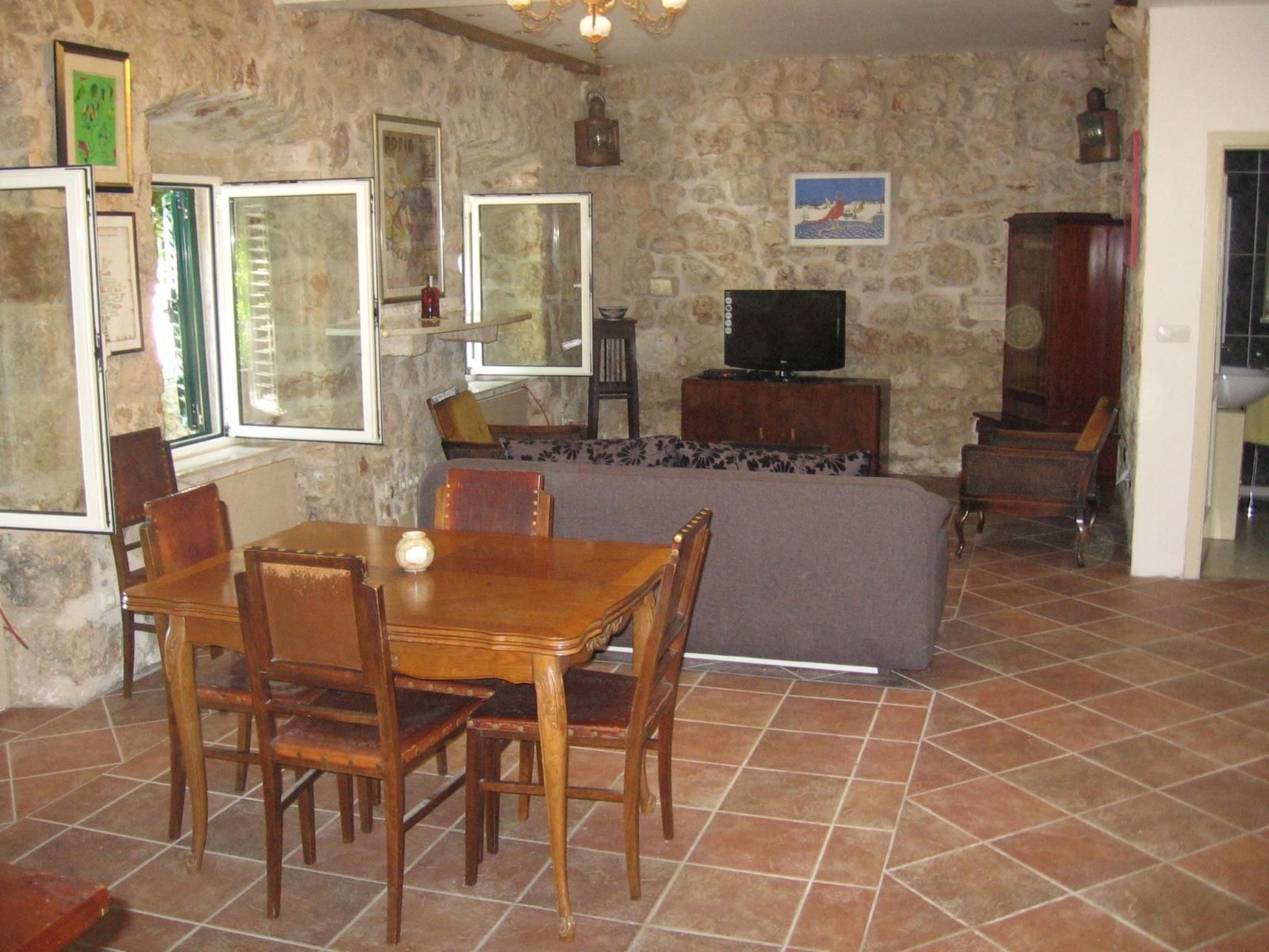 Photo of "Dubrava" mit Blick auf das Wasser