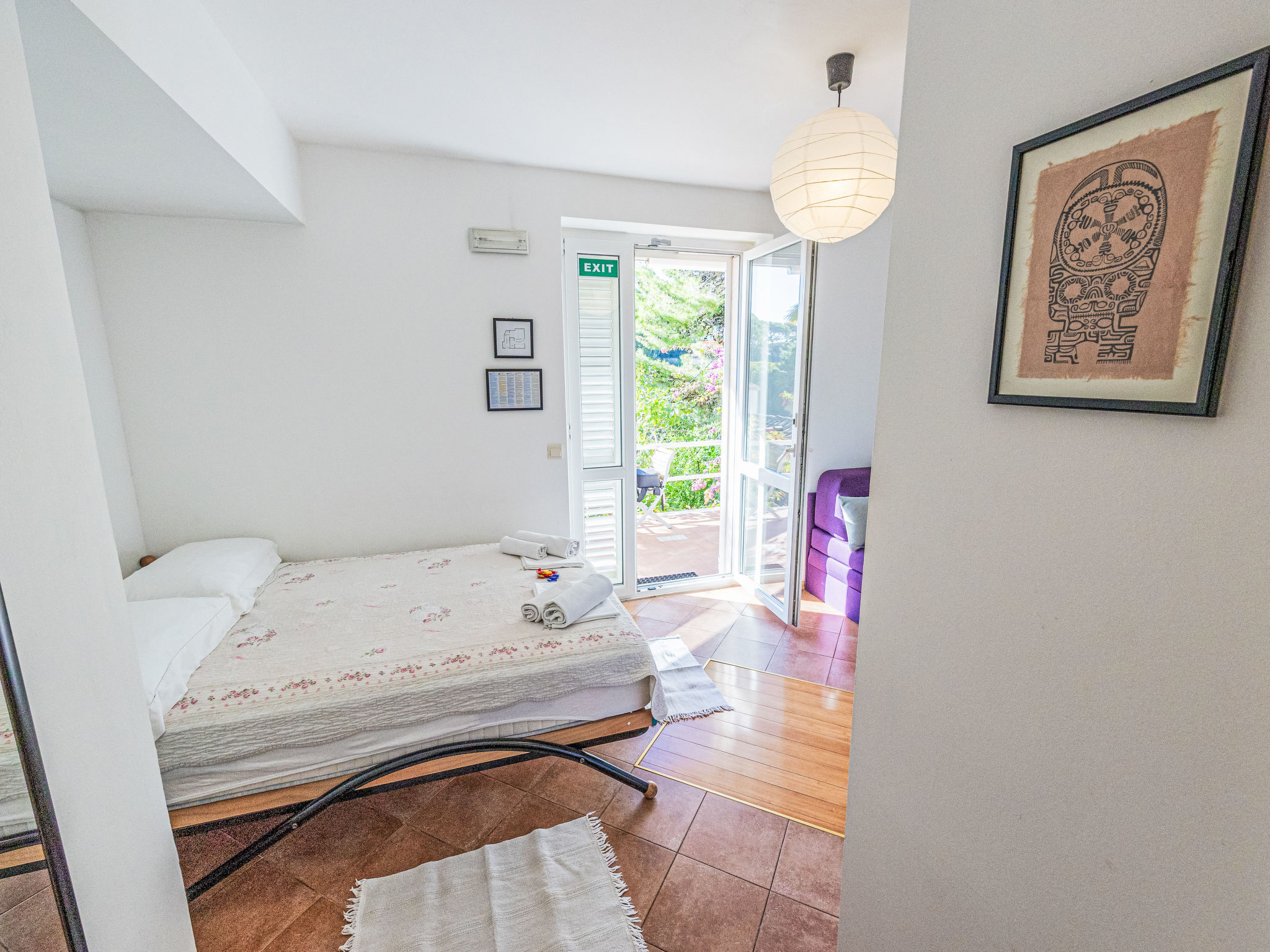 Nette Ferienwohnung in Pile mit Terrasse und Garten - Inside