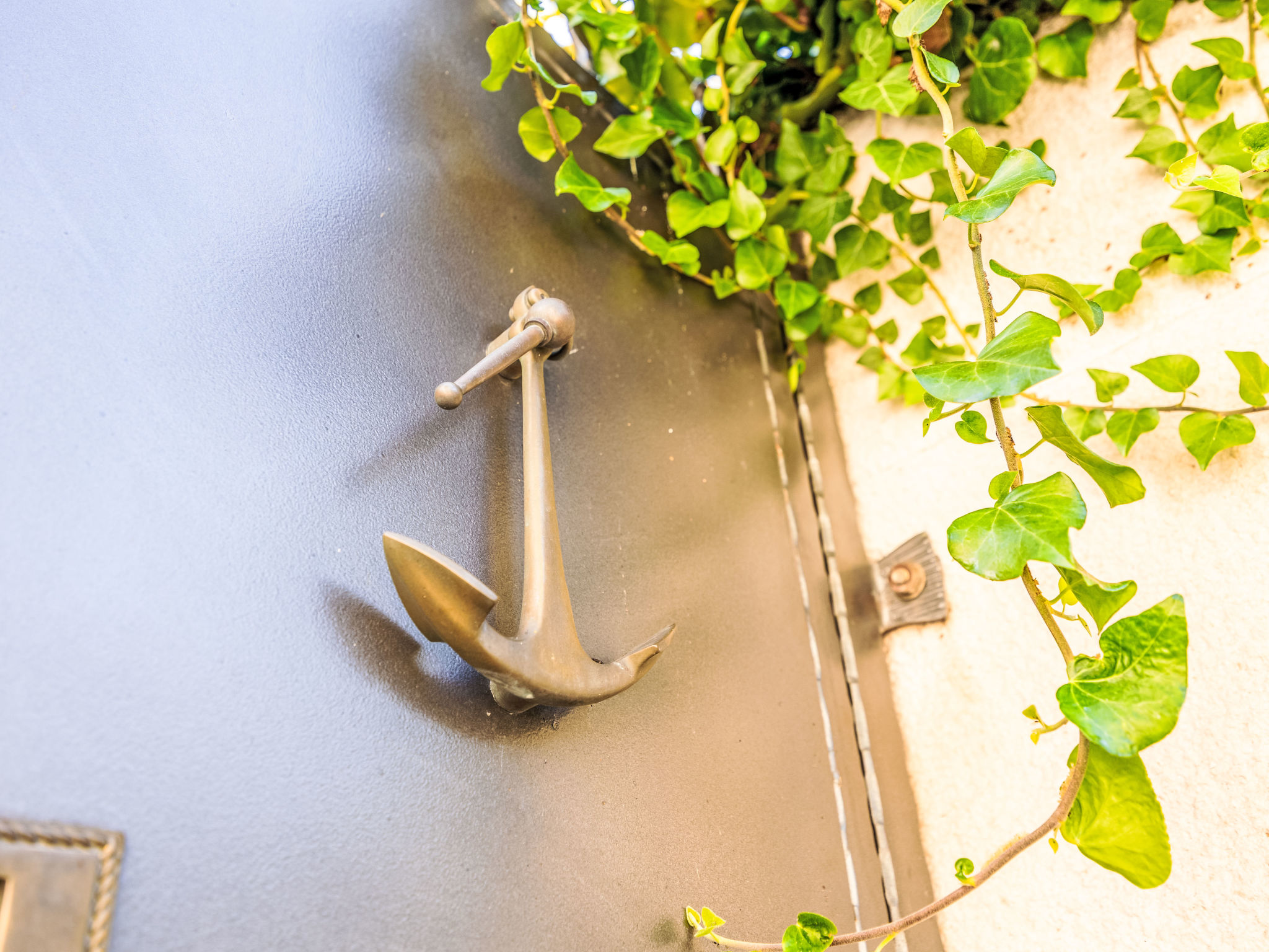 Nette Ferienwohnung in Pile mit Terrasse und Garten