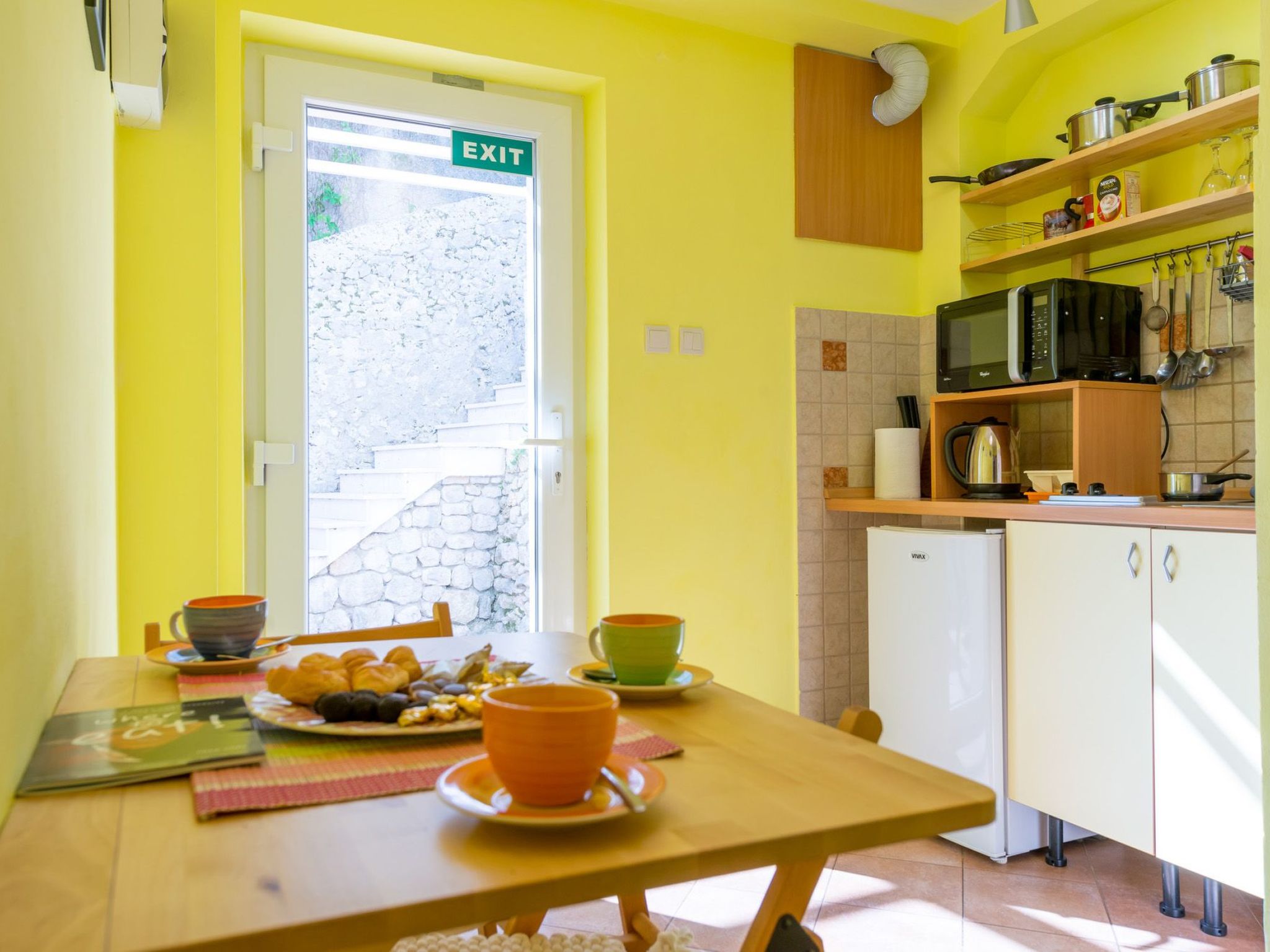 Nette Ferienwohnung in Pile mit Terrasse und Garten-Image-tags.info