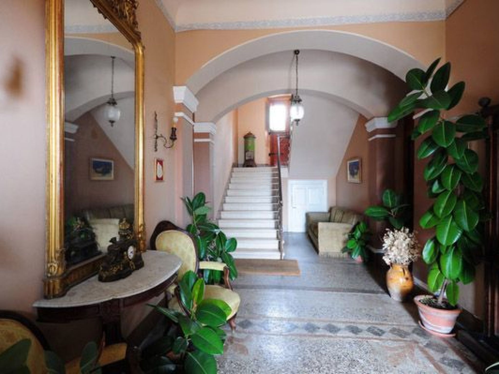 In Pile mit Vorgarten-Binnen