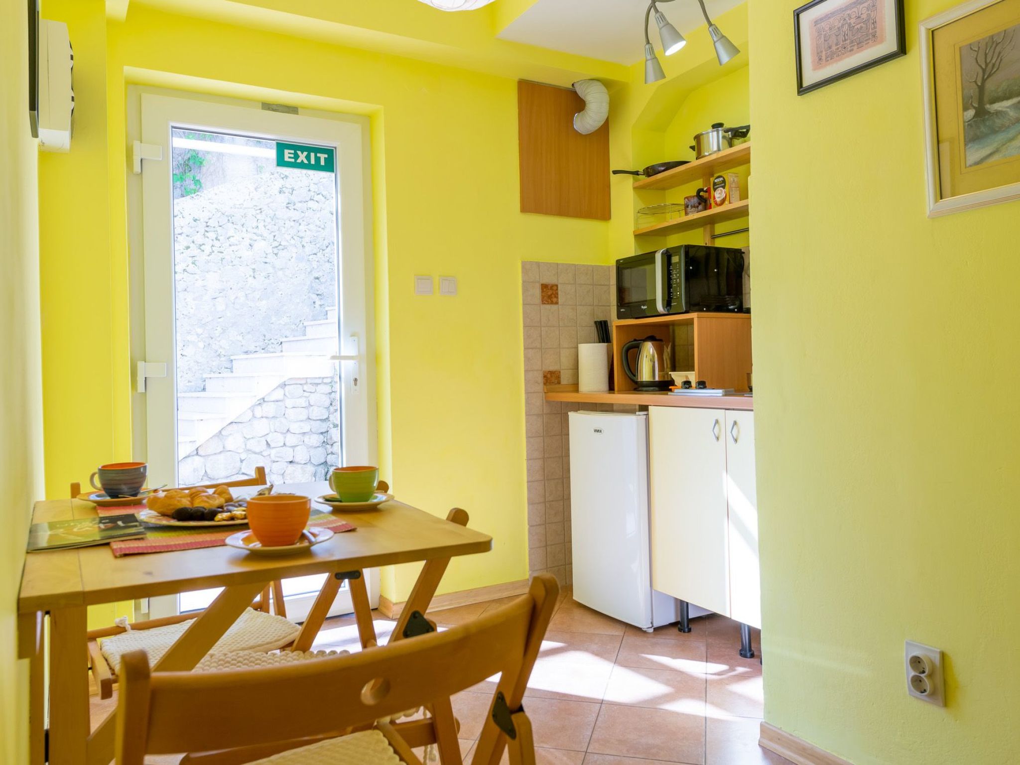 Lassen Sie sich von der fantastischen Aussicht von Ankora - HotTub verzaubern-Binnen