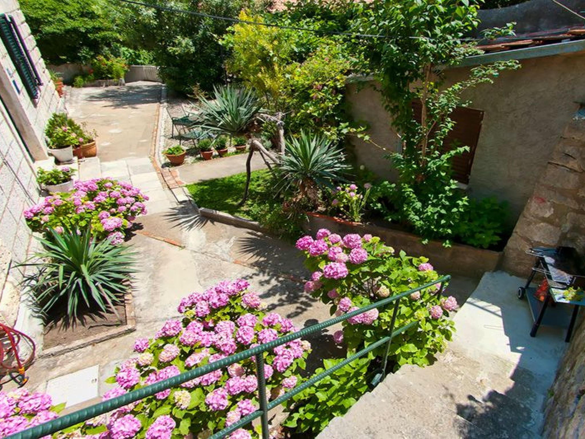 Wohnung im Herzen des Parks Gradac neben der OldTown-Buiten