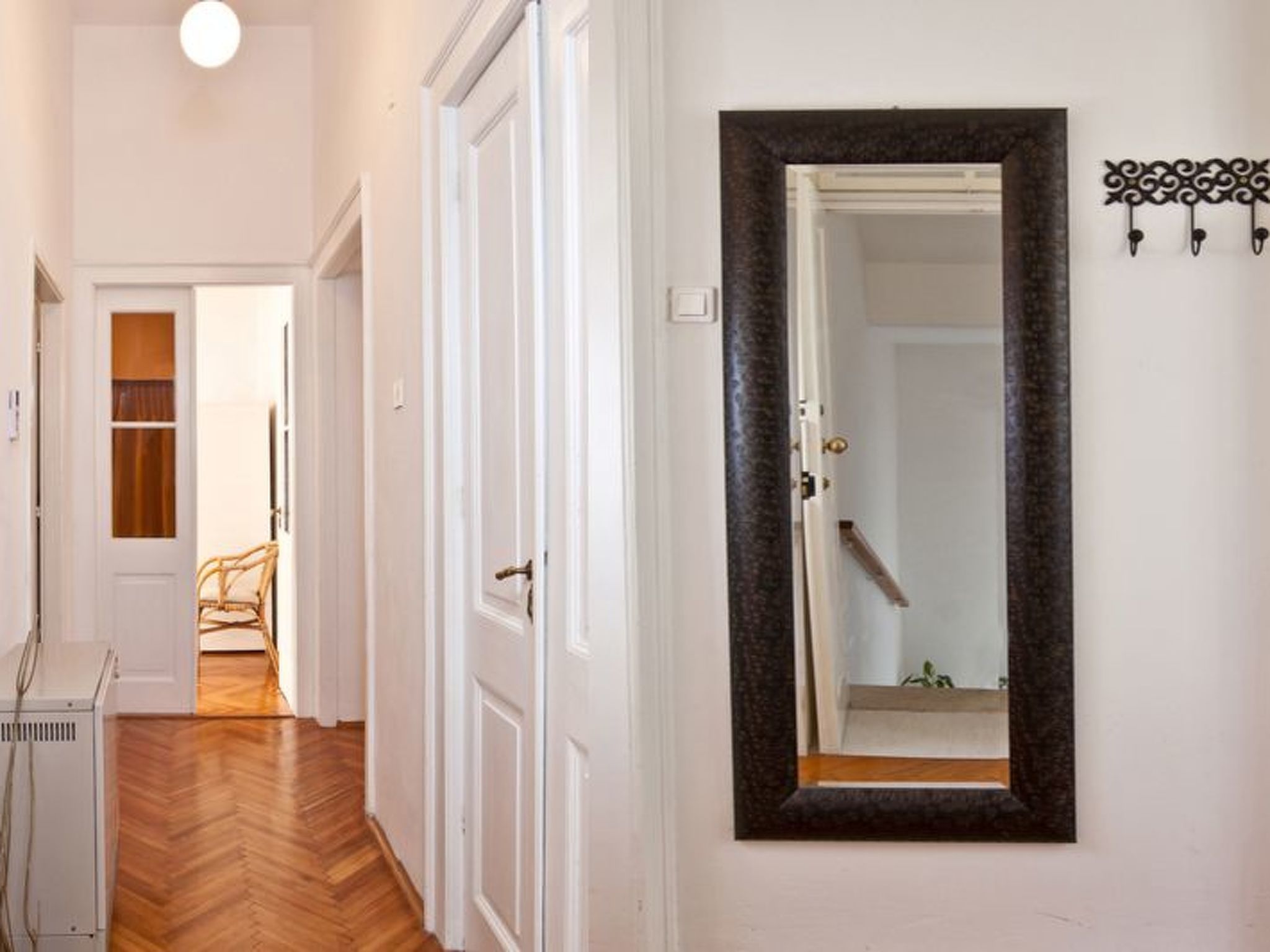 Wohnung im Herzen des Parks Gradac neben der OldTown-Binnen