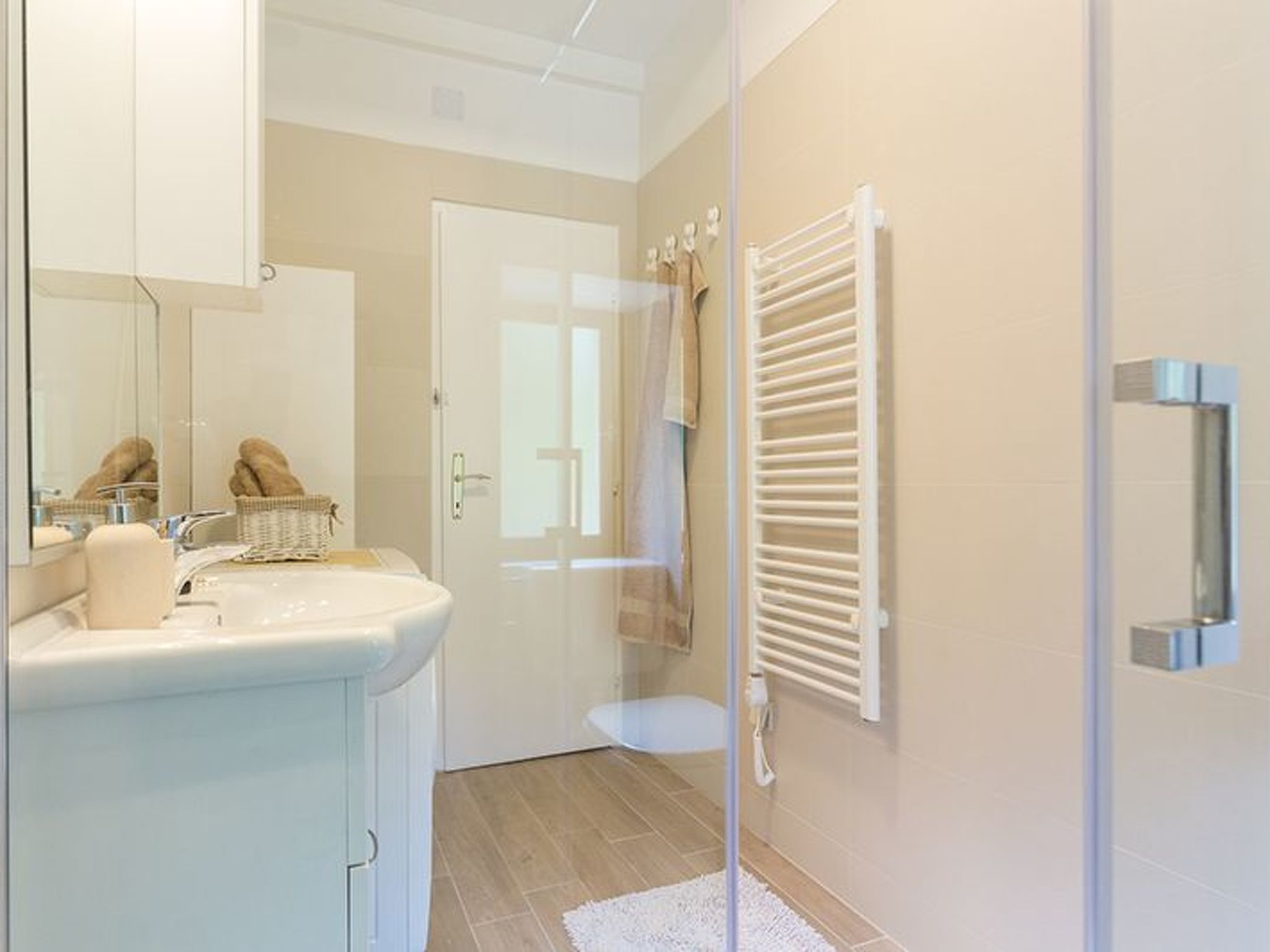 Wohnung im Herzen des Parks Gradac neben der OldTown-Binnen