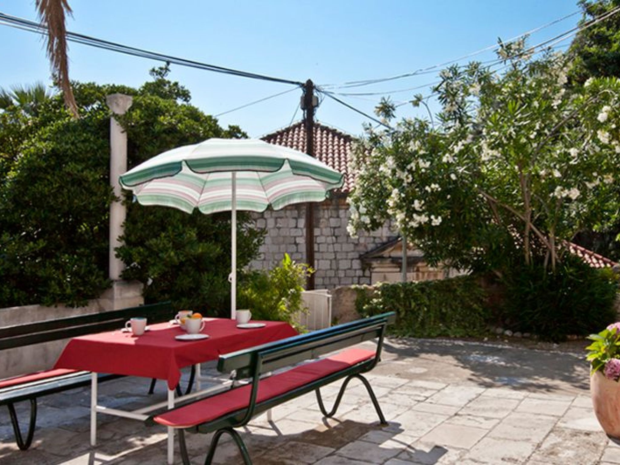 Wohnung im Herzen des Parks Gradac neben der OldTown-Buiten