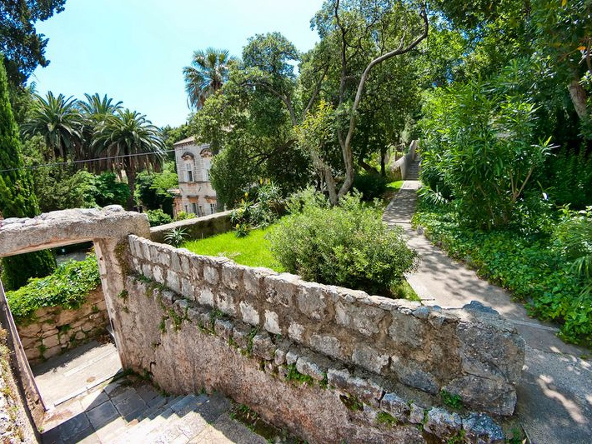 Wohnung im Herzen des Parks Gradac neben der OldTown-Buiten