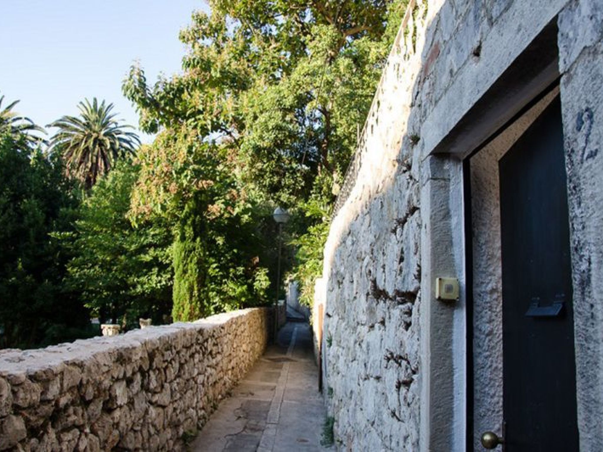 Wohnung im Herzen des Parks Gradac neben der OldTown-Buiten