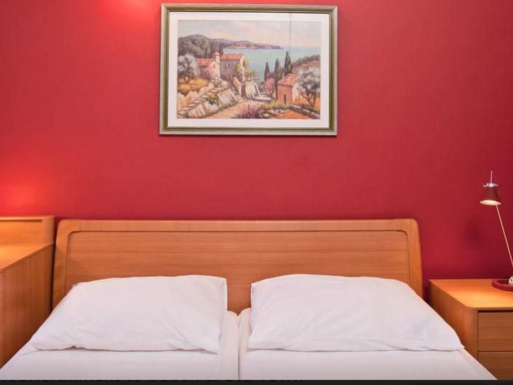 Mediteran in der Nähe von Strand und Altstadt-Image-tags.info