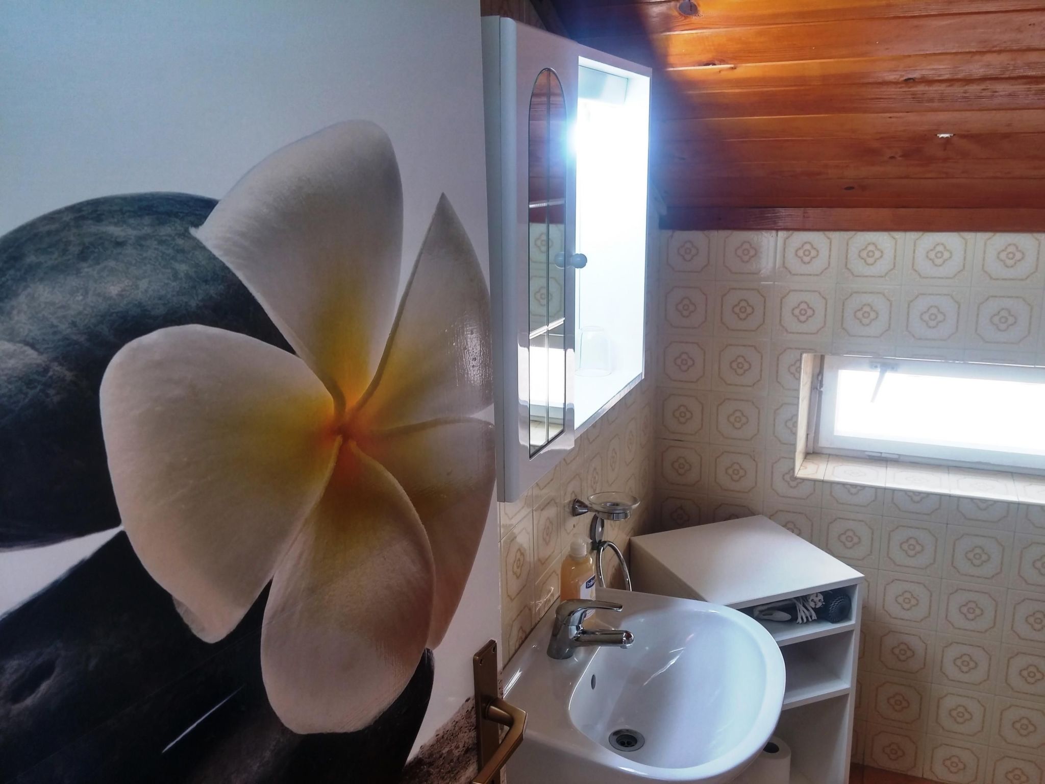 Photo of mit Terrasse, in der Nähe des Strandes und des Zentrums, über den Dächern von D