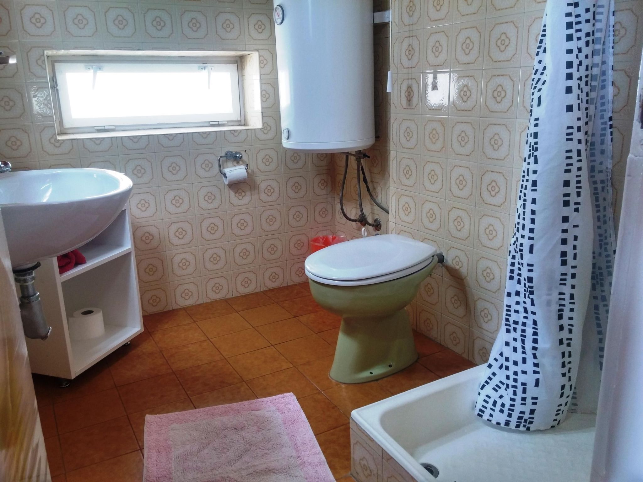 Photo of mit Terrasse, in der Nähe des Strandes und des Zentrums, über den Dächern von D